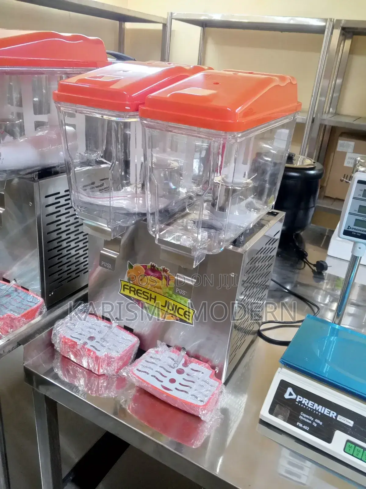 Juicing Fruits/Juice Dispenser