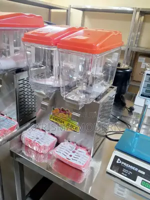 Juicing Fruits/Juice Dispenser