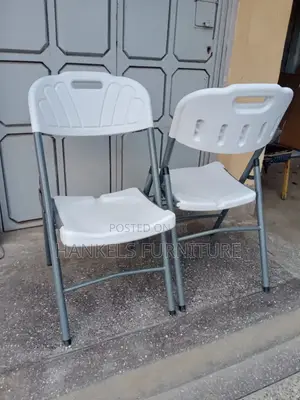 Foldable White Chair
