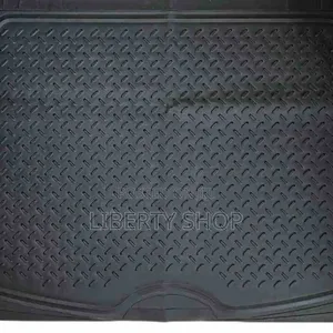 Fitting Universal Boot Mat