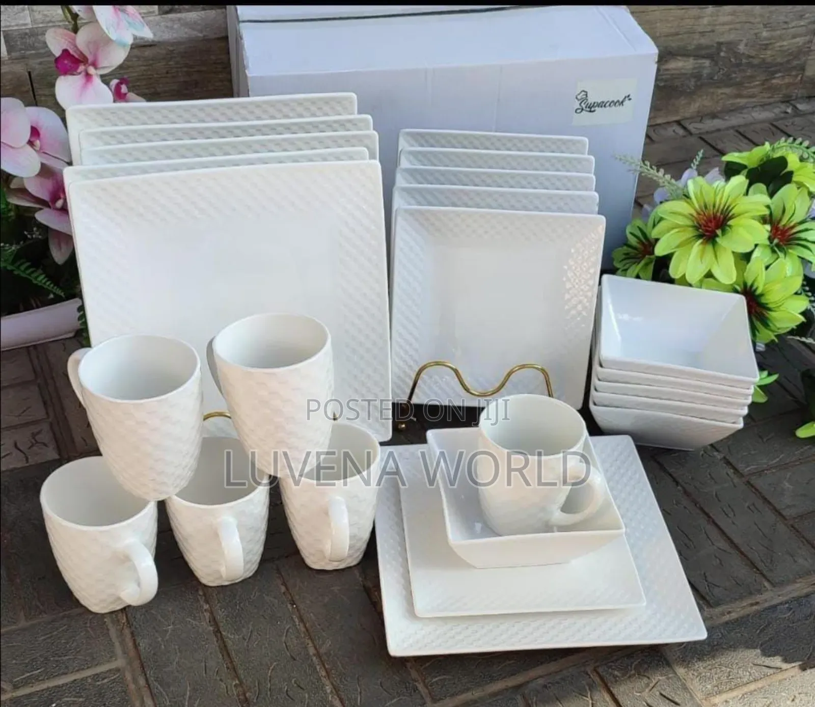 24 Piece Ceramic Set