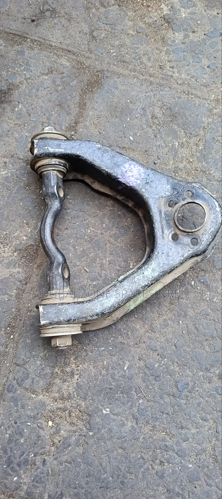 Upper Control Arms Nissan E24,Td27.