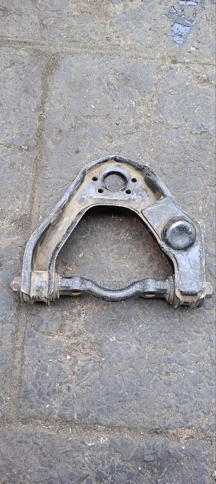 Upper Control Arms Nissan E24,Td27.