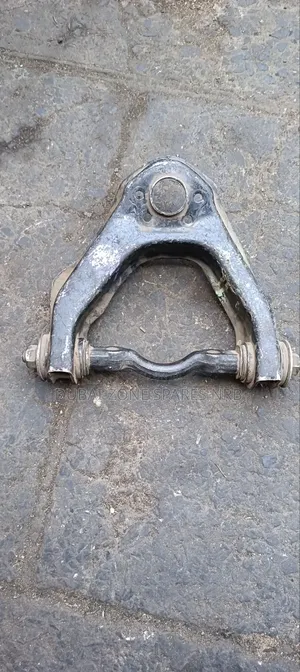 Upper Control Arms Nissan E24,Td27.