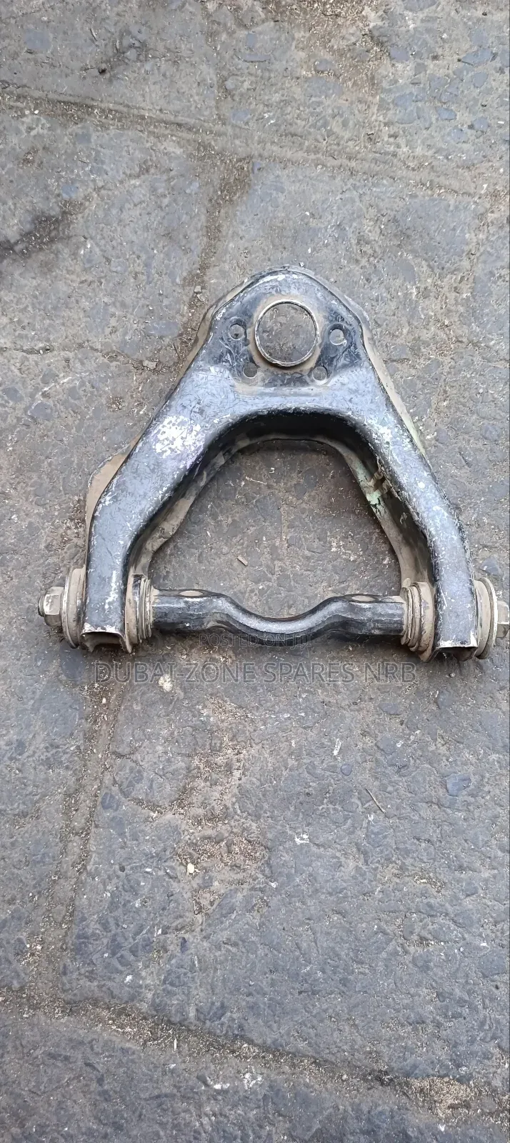 Upper Control Arms Nissan E24,Td27.
