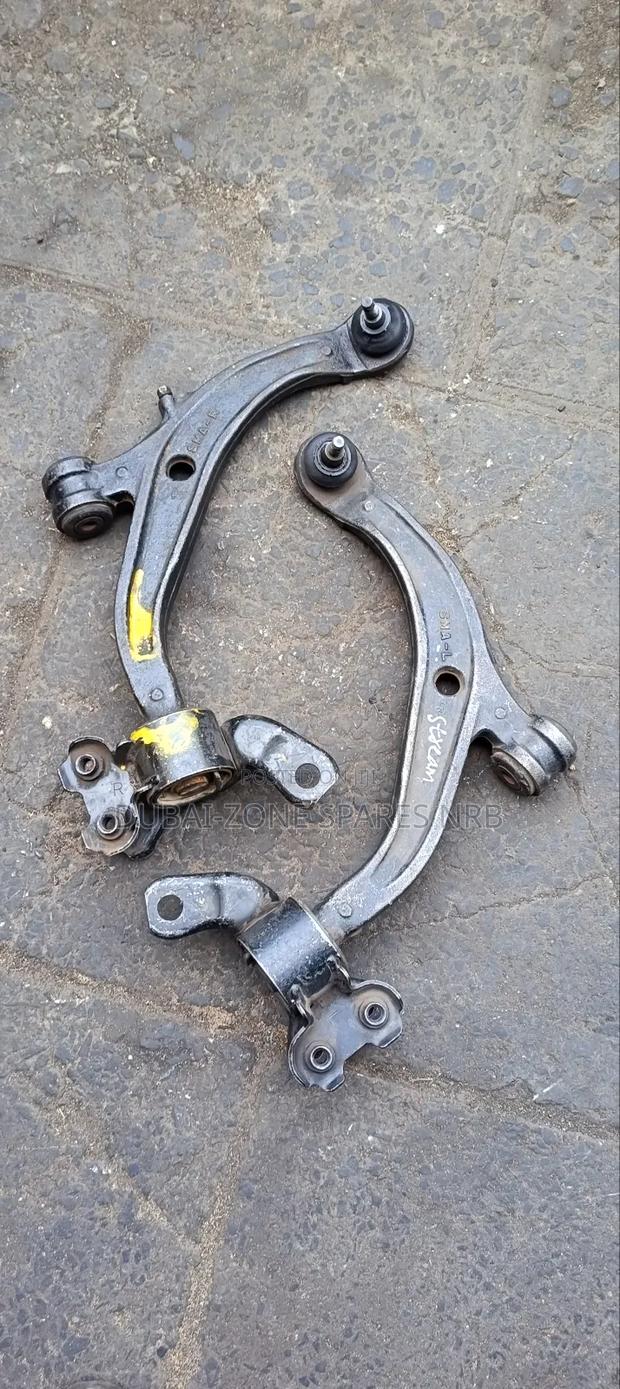 Honda Stream Control Arms. - thumbnail 4