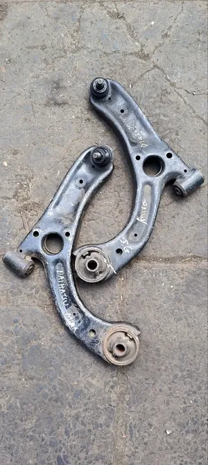 Control Arms Daihatsu Mira.