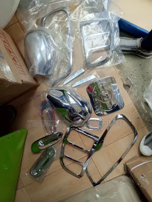 Chrome Kit Set Toyota RAV4