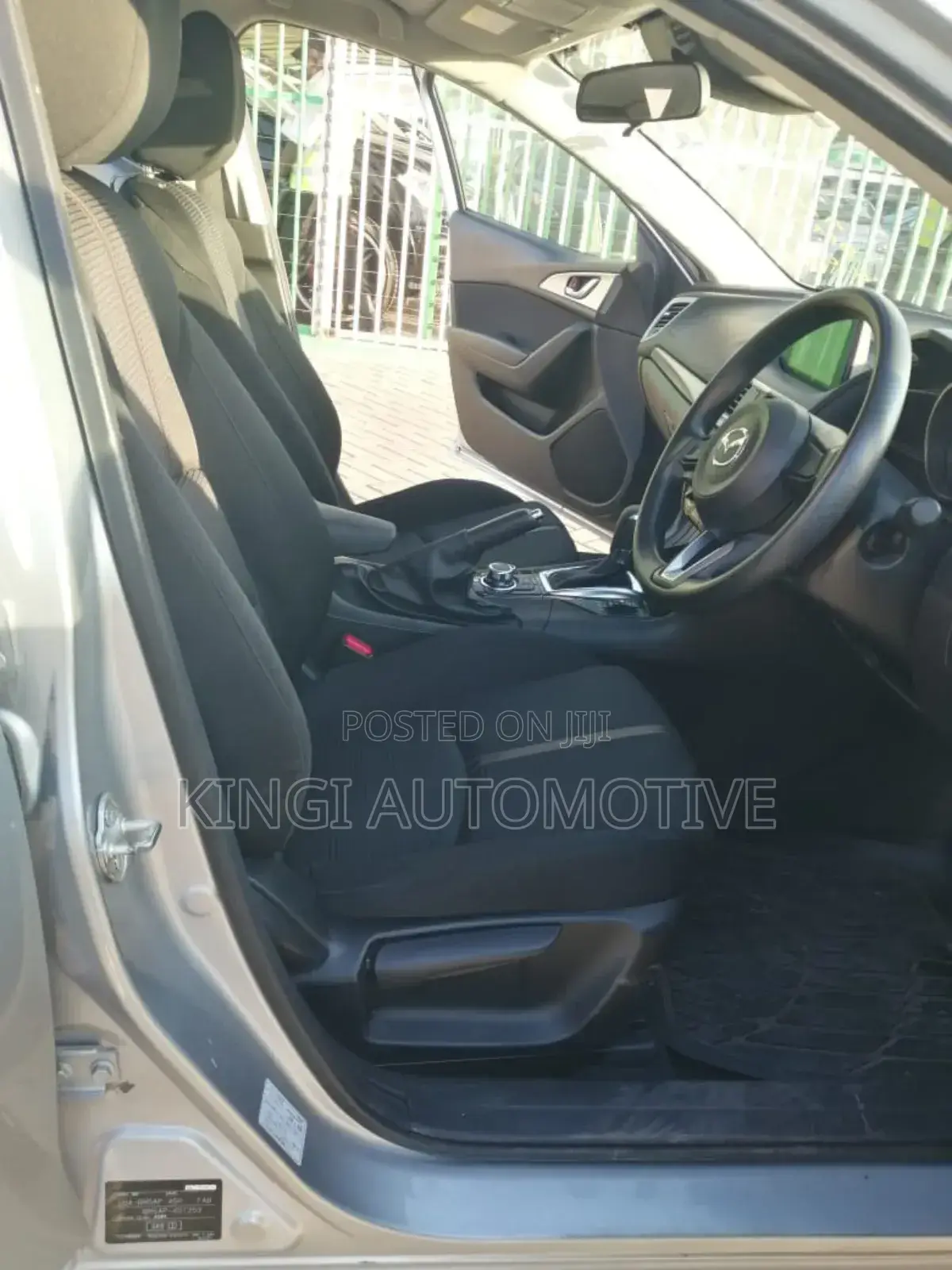 Mazda Axela 2017 Silver