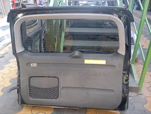 Toyota Vanguard Tailgate