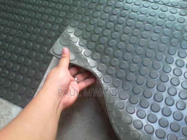 Anti- Slip Coin Mats Available - thumbnail 2