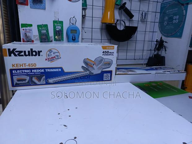 Electric Hedge Trimmer - thumbnail 3