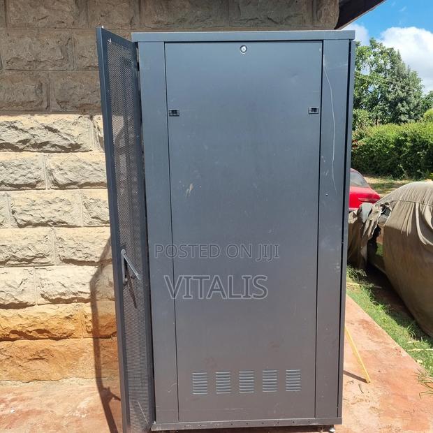 42u Rack Cabinet - thumbnail 3