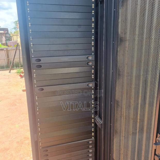 42u Rack Cabinet - thumbnail 5