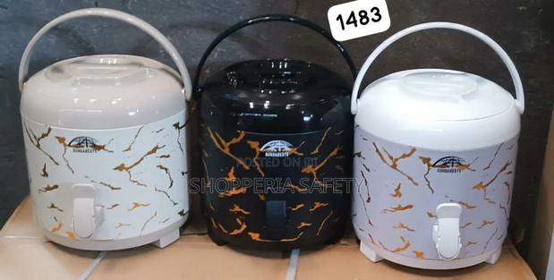 5.8 Tea Urn Marble - main view