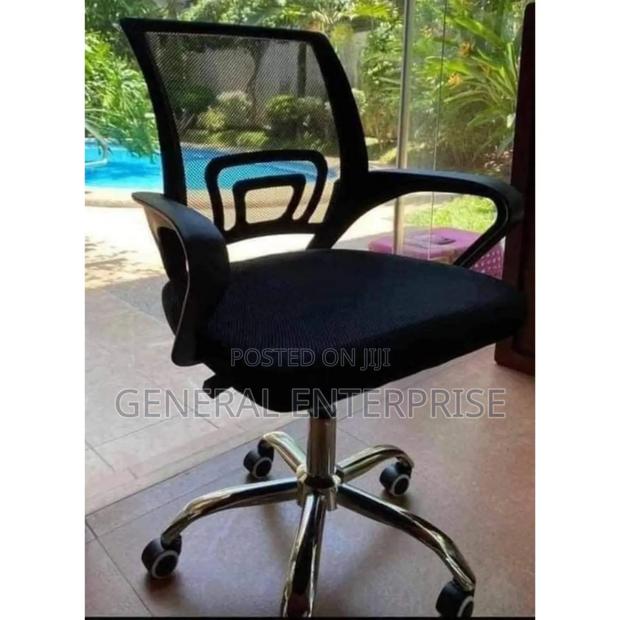 Black Assembled Executive Office Chair - thumbnail 2