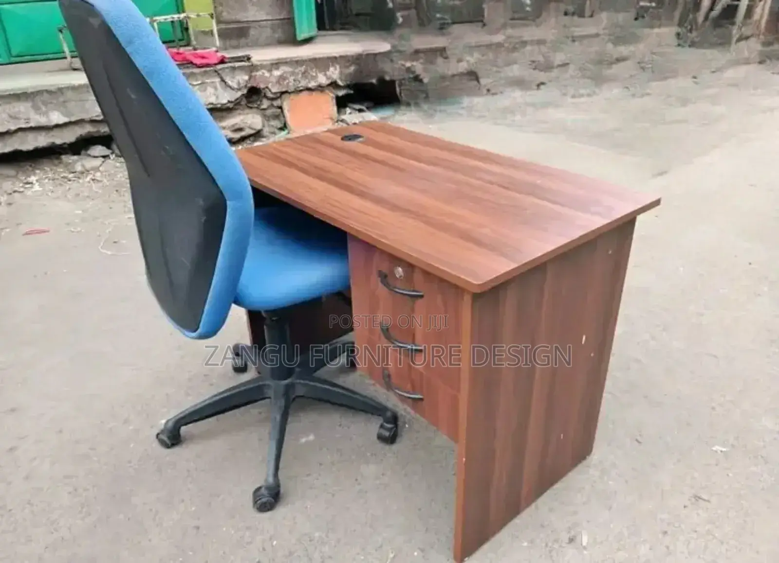 Blameless Office Desk