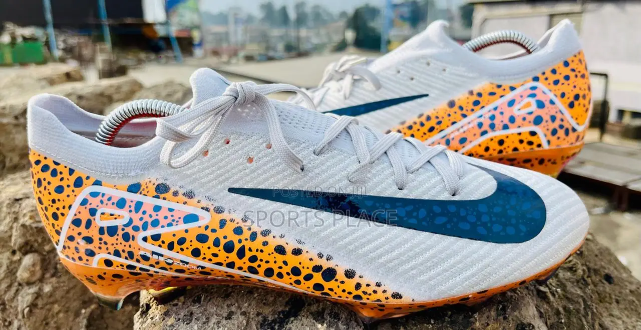 Mercurial Vapor XVI Safari Soccer Football Boots