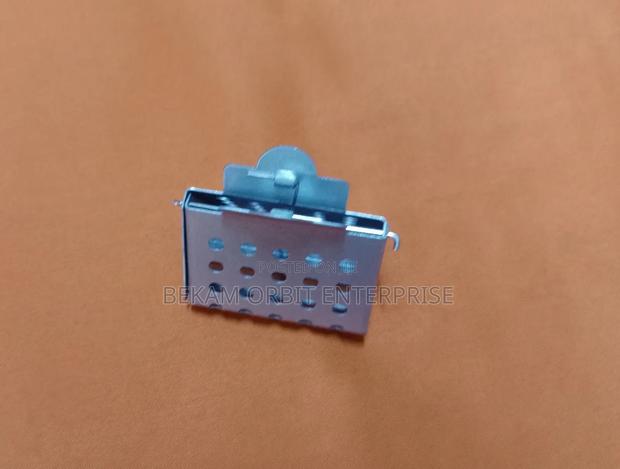 Stainless Queen Bee Cage - main view