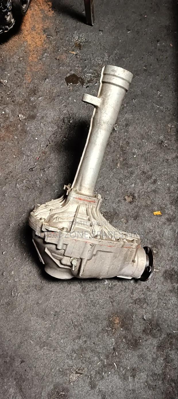 Front Differential 200-Series V8.