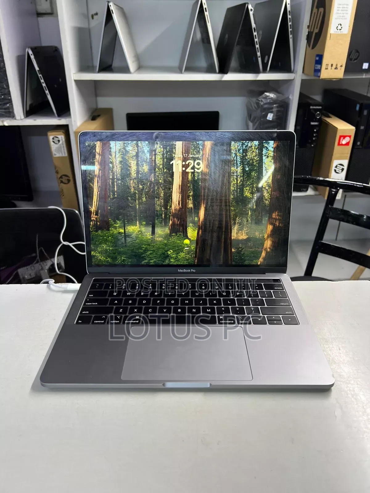 Laptop Apple MacBook Pro 2018 8GB Intel Core I5 SSD 256GB