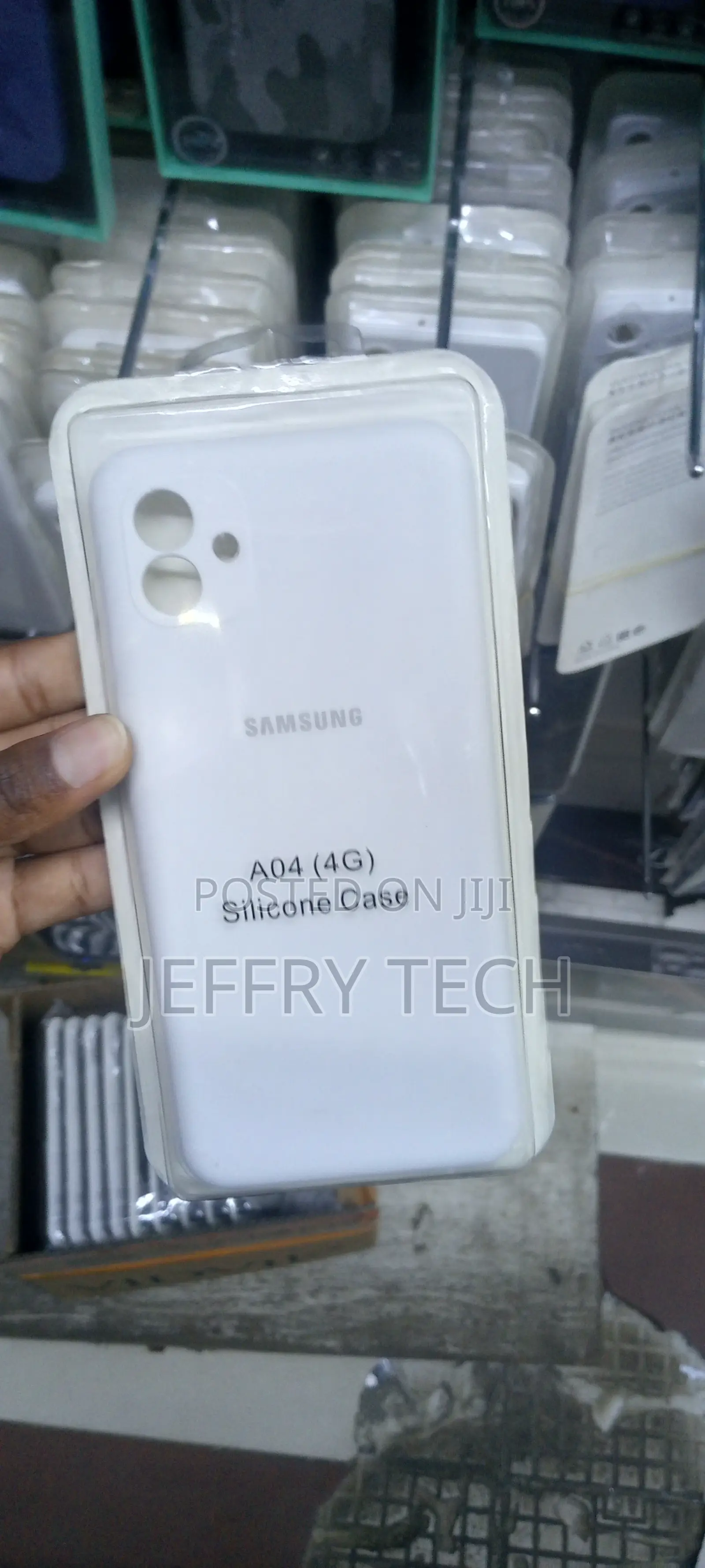 Samsung Galaxy A04 Liquid Silicone Case -White