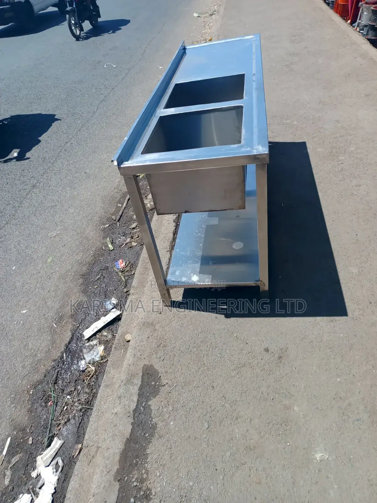 Double Bowl Sink With Working Space