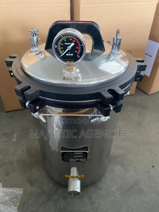 Sterilizig Machine - main view