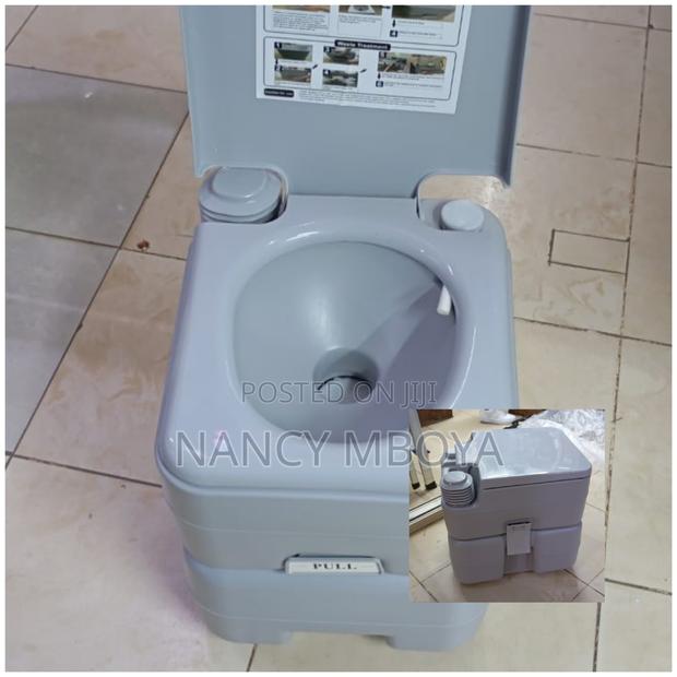 Portable Outdoor/Camping Toilet With Flushing Option