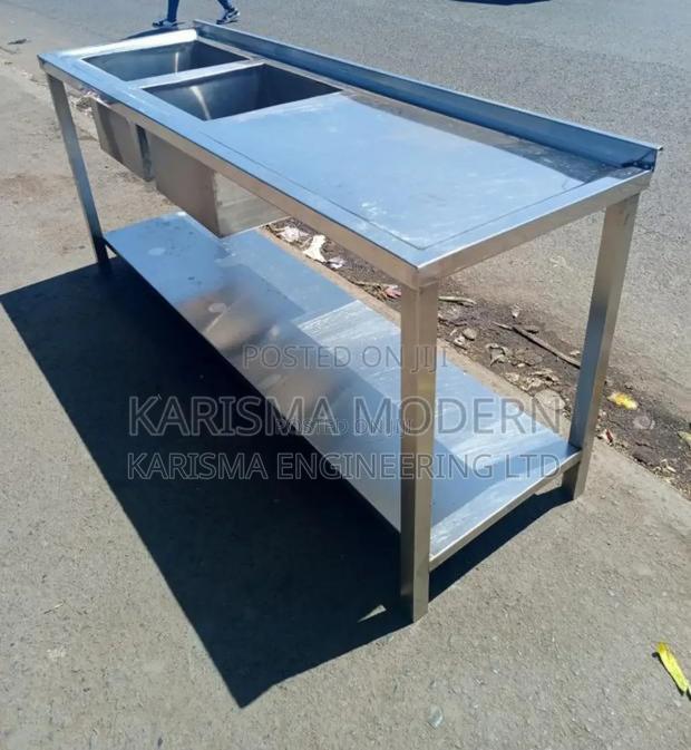 Double Sink With a Work Top - main view