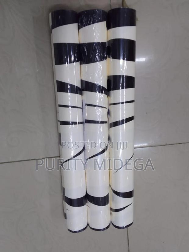 Longlasting Wallpaper Installation