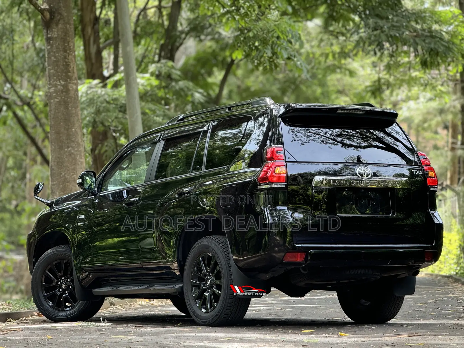 Toyota Land Cruiser Prado 2.8 2020 Black