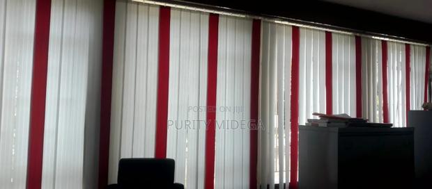 Beutiful White and Maroon Slats - thumbnail 2