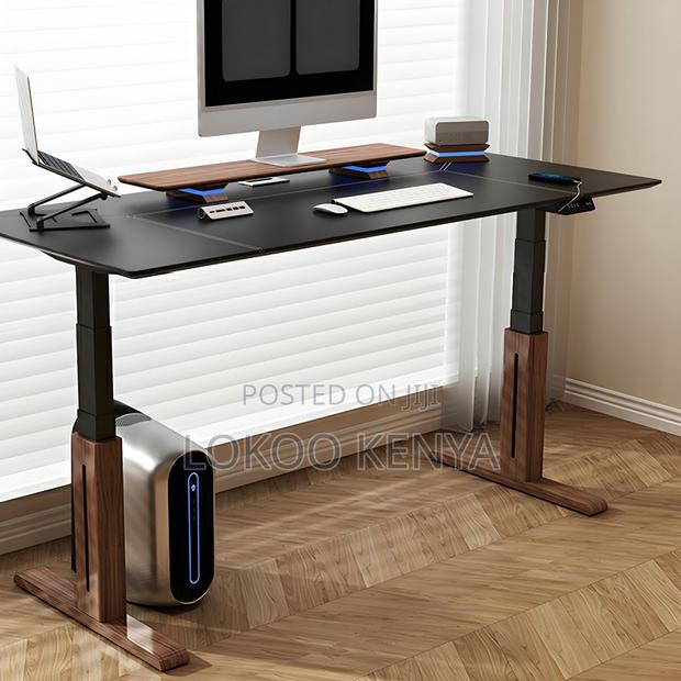Office Desk : 1400mm Electric Adjustable Standing Desk - thumbnail 4