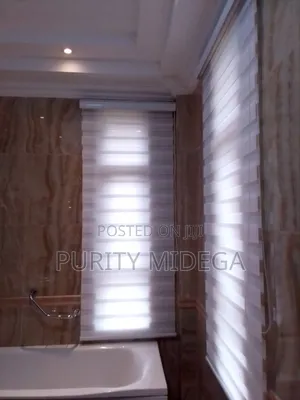 White Fabrics Sheer Rollers Blinds