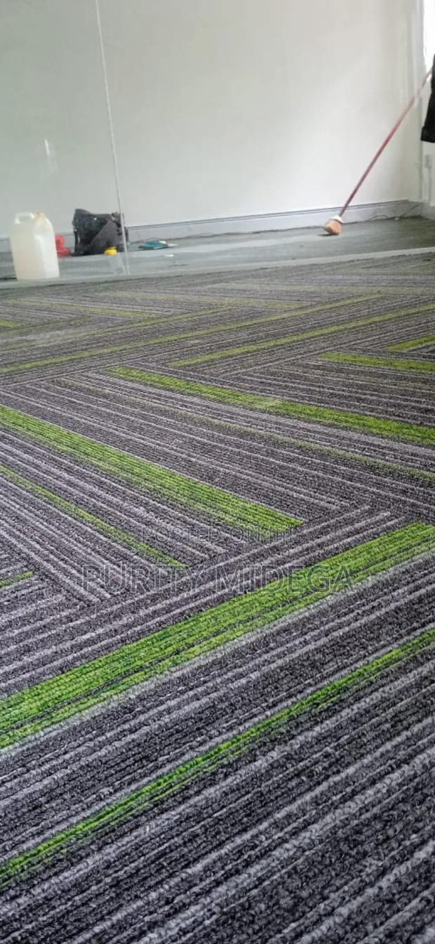 Attractive Carpet Tiles Installation - thumbnail 2
