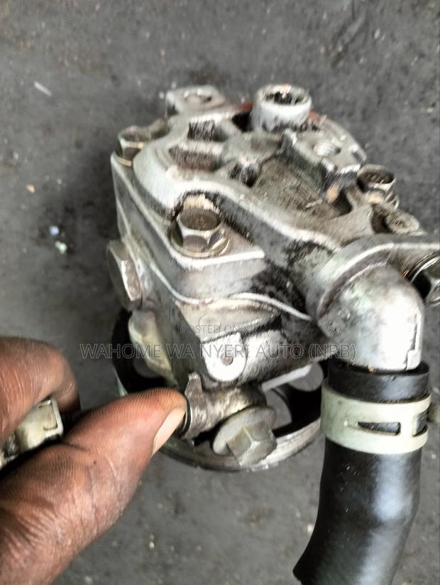 Powersteering Subaru Impreza - thumbnail 4