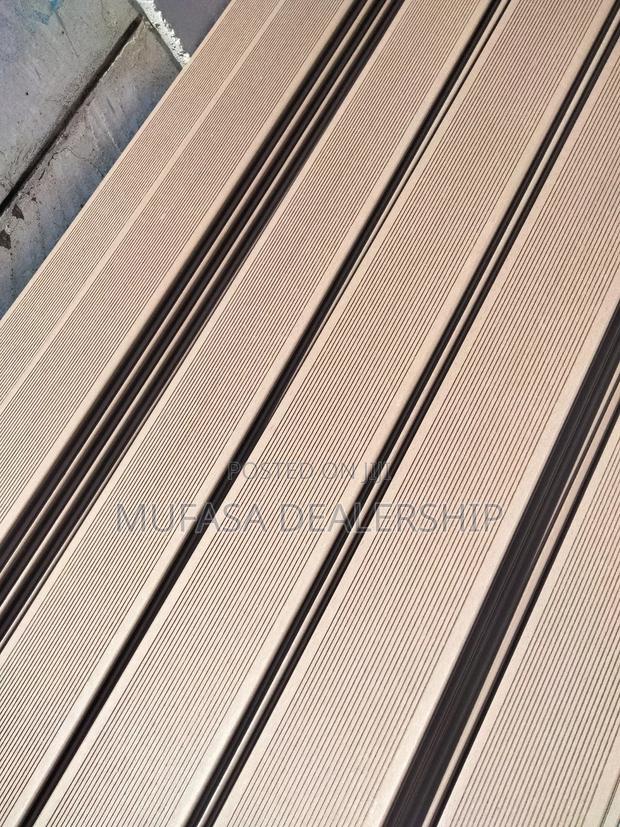 Composite Outdoor Decking Floor - thumbnail 3
