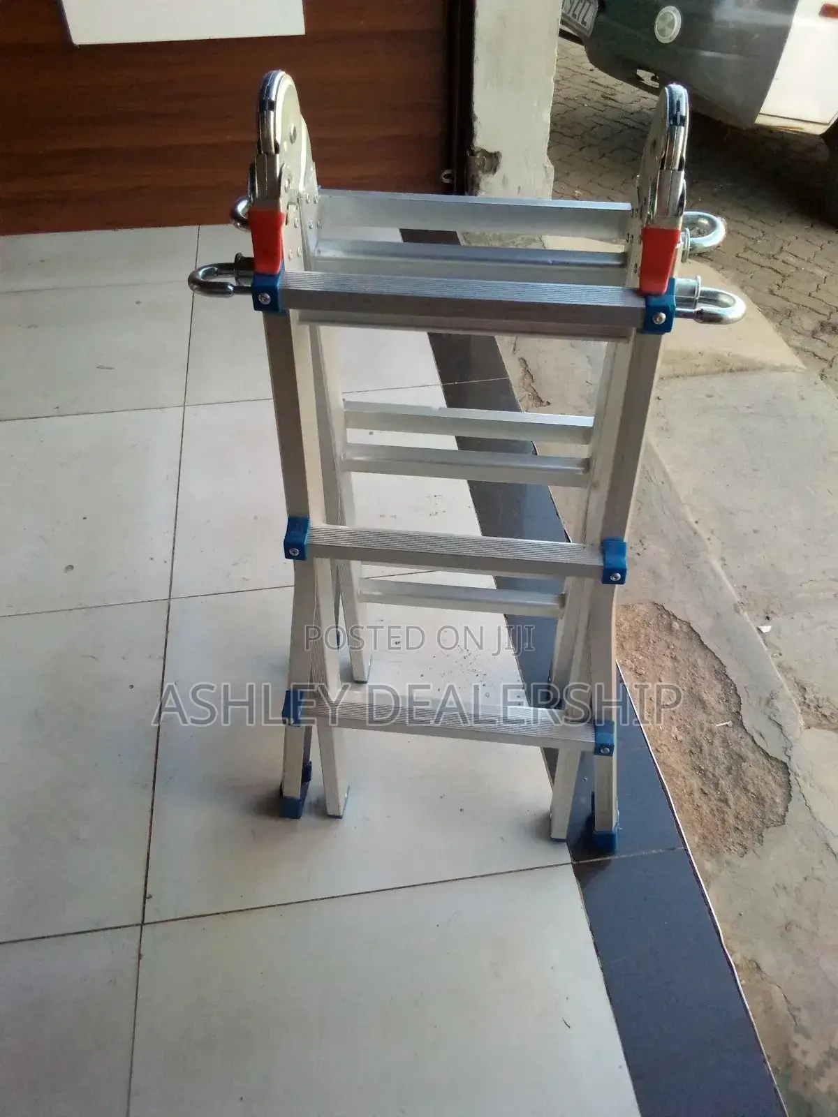 Aluminum Giant Ladder
