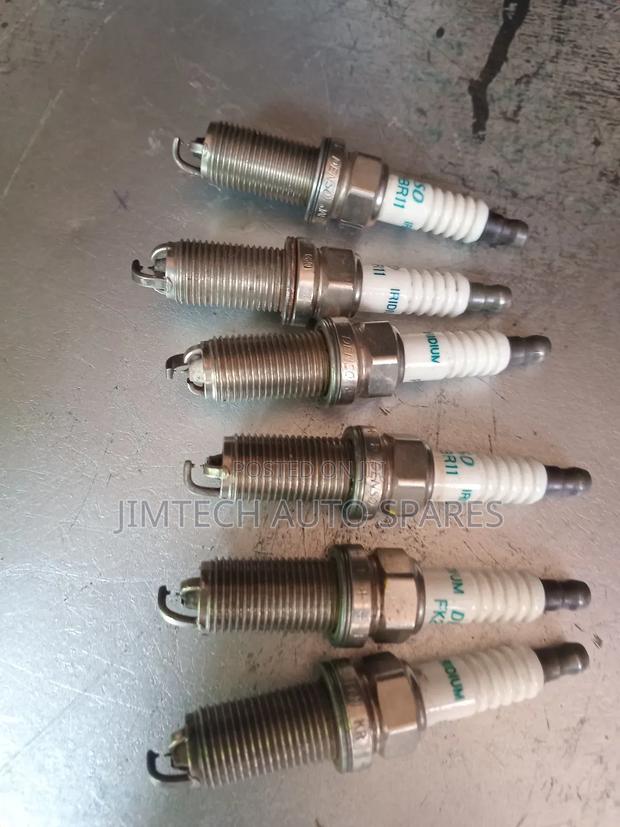 Toyota Mark X V6 Engine Spark Plugs - thumbnail 3