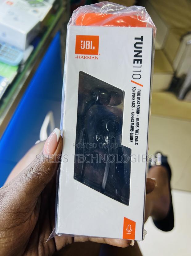 JBL Tune 110 Wired Headphones. - thumbnail 4