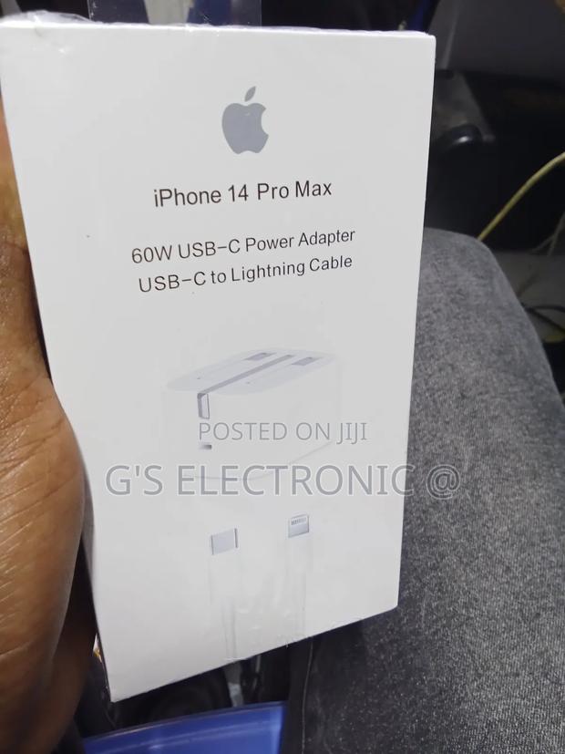 60w iPhone Charger/iPhone 15,14,13,12,11 - main view