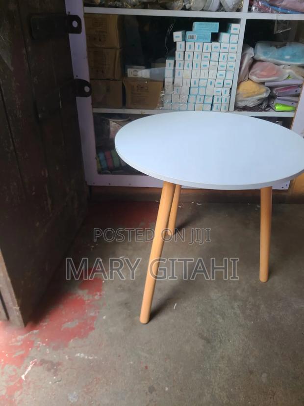 Stable *Nordic Style Round Coffee Tables* - thumbnail 2