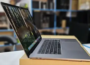 Laptop Apple MacBook Pro 2019 32GB Intel Core I7 SSD 512GB