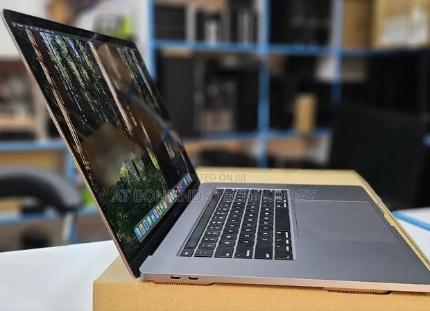 Laptop Apple MacBook Pro 2019 32GB Intel Core I7 SSD 512GB - thumbnail 3