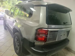 Toyota Land Cruiser Prado 2024 Gold
