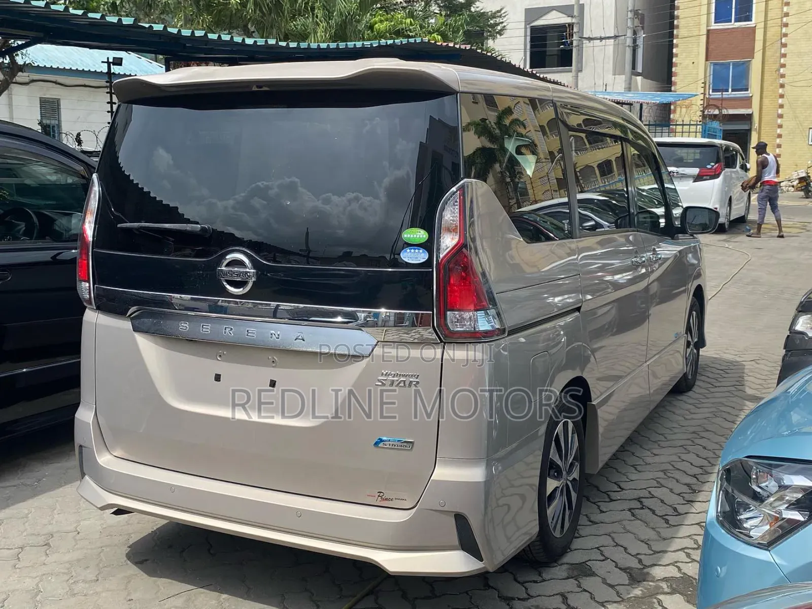 Nissan Serena 2018 Brown