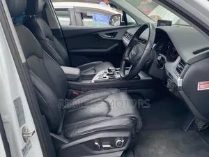 Audi Q7 2018 Pearl