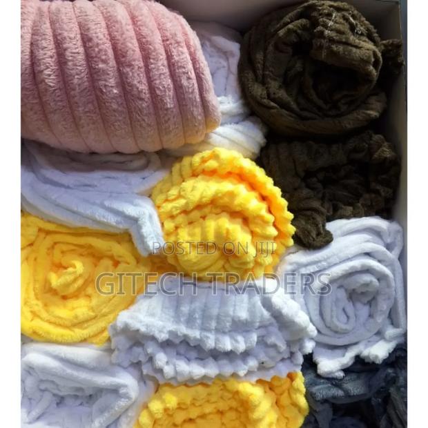 Heavy and Warm Velvet Fleece Blanket