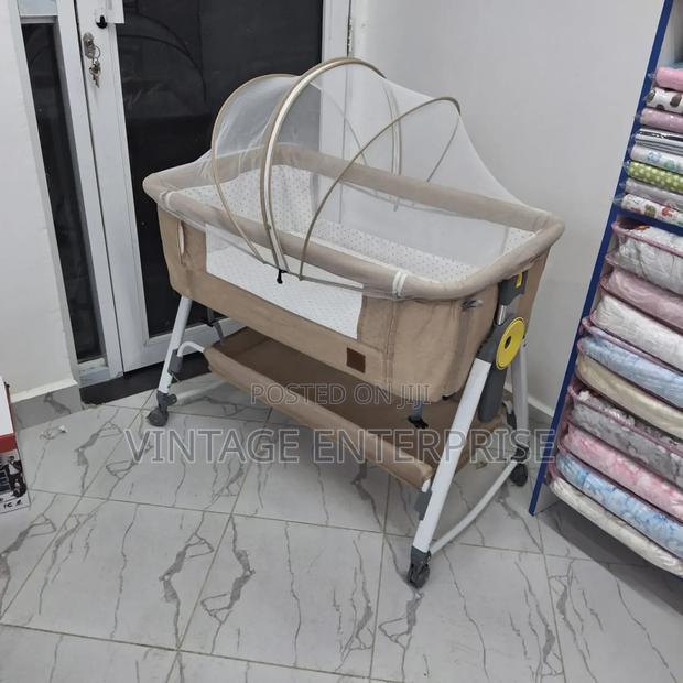 Cosleeper Bassinet - main view